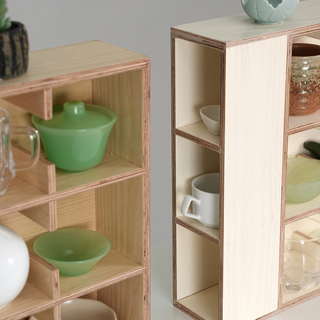 Coffee Tea Mug Cup Display Shelf With Side Compartments (Cream White)